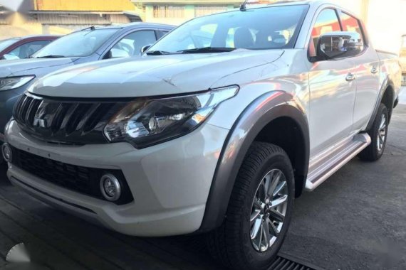 2017 Mitsubishi Strada Gls matic FOR SALE