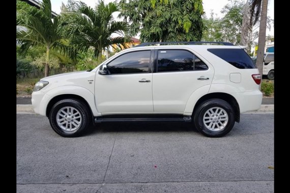 2009 Toyota Fortuner G FOR SALE