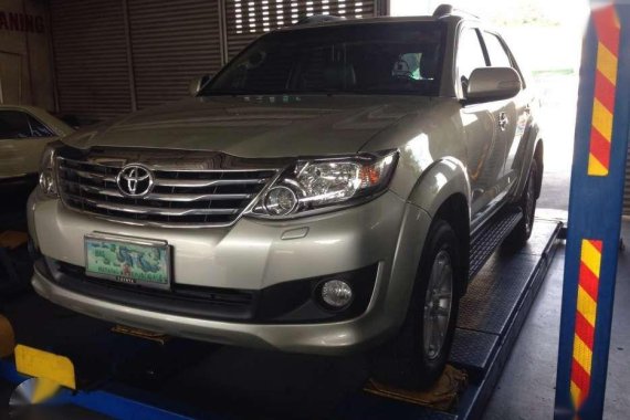 Toyota Fortuner 2012 manual FOR SALE 
