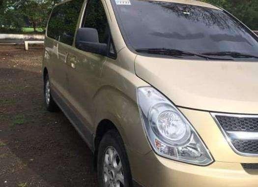 Hyundai Starex 2012 Golden Top of the Line For Sale 