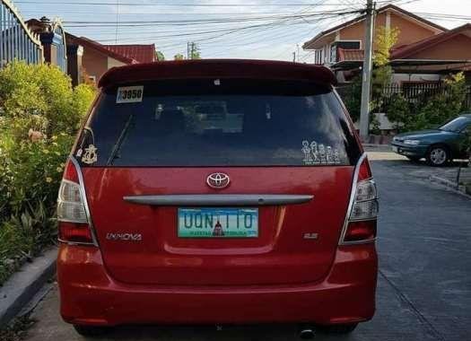 Toyota Innova J 2013 Red Top of the Line For Sale 