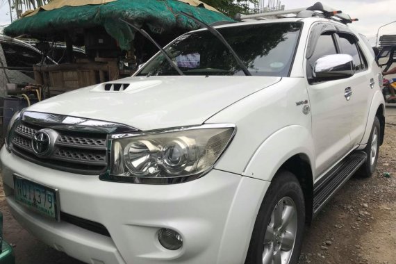 Toyota Fortuner Automatic 4X4 V Top of the line 2010 Diesel