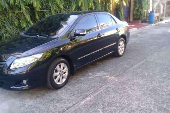 Good as new Toyota Altis 2010 for sale