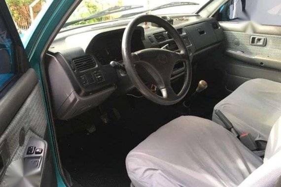 Toyota Revo Manual 2000 Green For Sale 