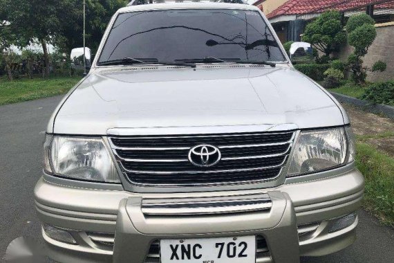 Toyota Revo VX200 MT Gas 2004 For Sale 