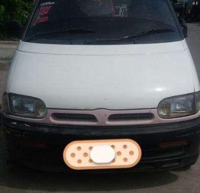 Nissan Serena Van Manual White For Sale 