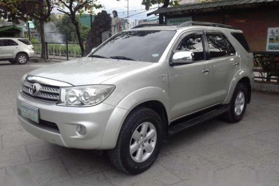 Toyota Fortuner 2008 Silver SUV For Sale 