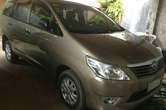 TOYOTA INNOVA E 2013 FOR SALE 