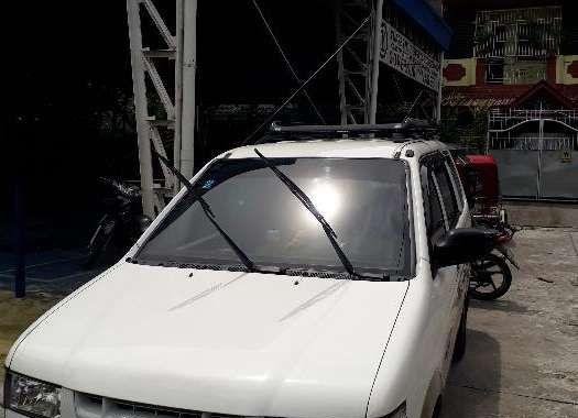 Isuzu Crosswind 2006 XL Manual White For Sale 