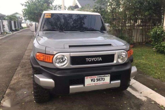 Toyota FJ Cruiser 2017 AT Gray SUV For Sale 