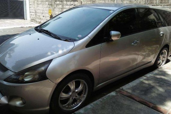 Mitsubishi Grandis 2005 FOR SALE