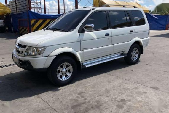 Isuzu Crosswind Sportivo XUVi White For Sale 