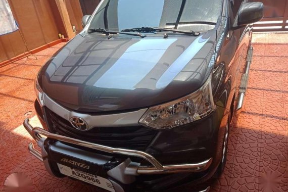 Toyota Avanza 2017 Gray Top of the Line For Sale 