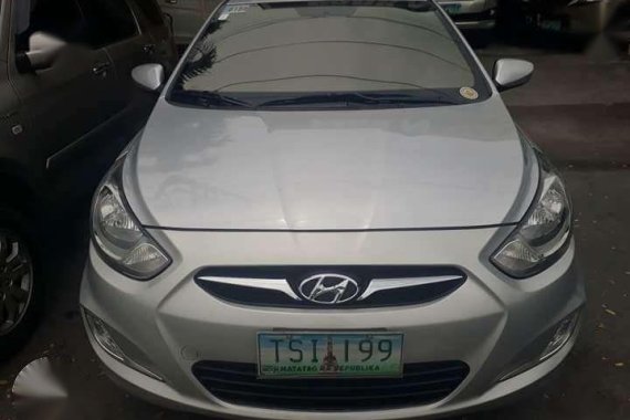 Hyundai Accent Gas 2011 Silver Sedan For Sale 