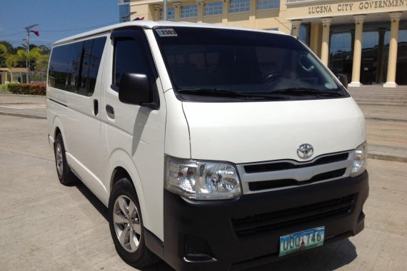  Toyota Hiace Commuter Van 2013 D4D 2.5L Diesel For Sale 