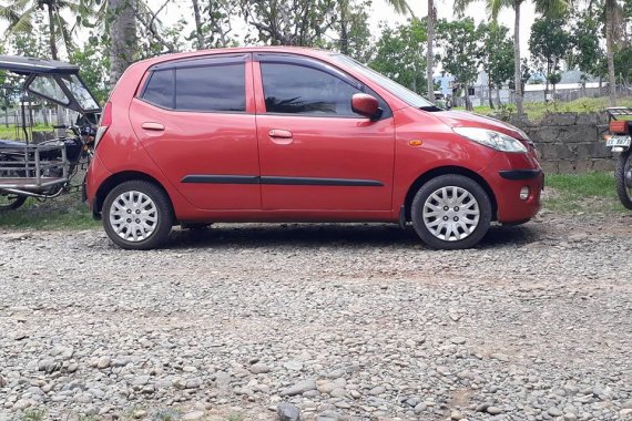 Hyundai i10 Automatic 2011 Red HB For Sale 