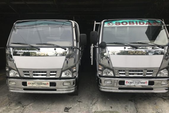 2017 Isuzu Elf for sale 