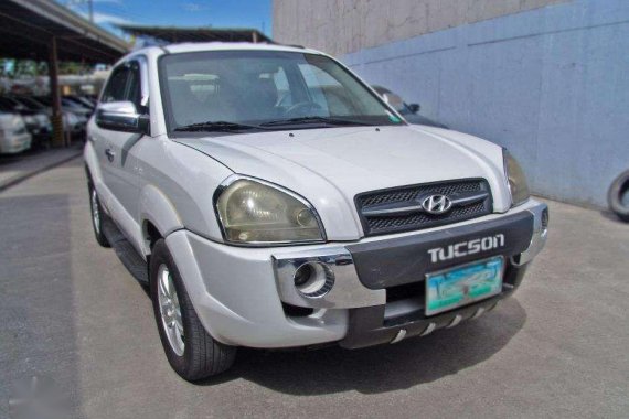 2007 Hyundai Tucson 2.0 Crdi AT White For Sale 