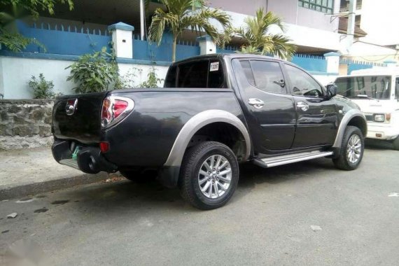 Mitsubishi Strada 2013 Automatic 4x4 For Sale 