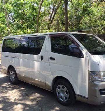 Toyota Hi Ace Commuter 2005 White For Sale 