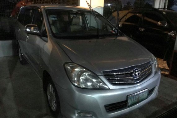 Toyota Innova  2.5 Diesel V Automatic 2010 For Sale 