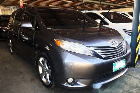 Toyota Sienna 2011 for sale 