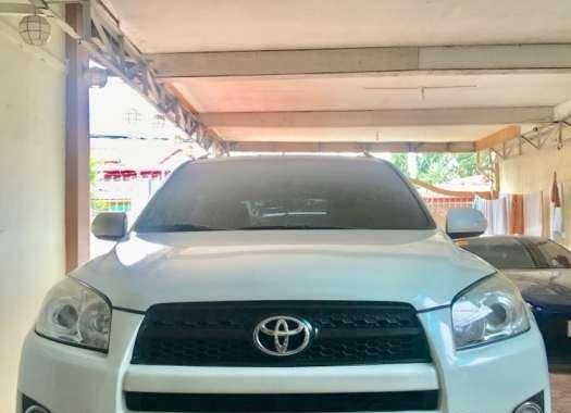 2011 Toyota Rav4 4x2 AT White SUV For Sale 