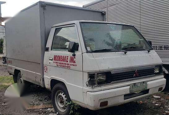 Mitsubishi L300 Close Van 2004 White For Sale 