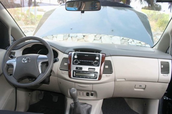 2016 Toyota Innova G M/T Gas Black For Sale 
