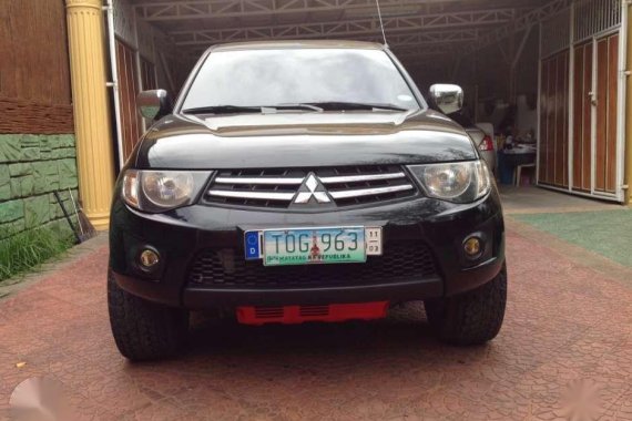 Well-kept Mitsubishi Strada 2012 for sale