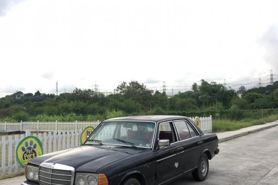 For sale: Mercedes Benz W123 200D 1990