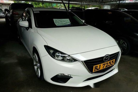 Good as new Mazda 3 2015 AT for sale