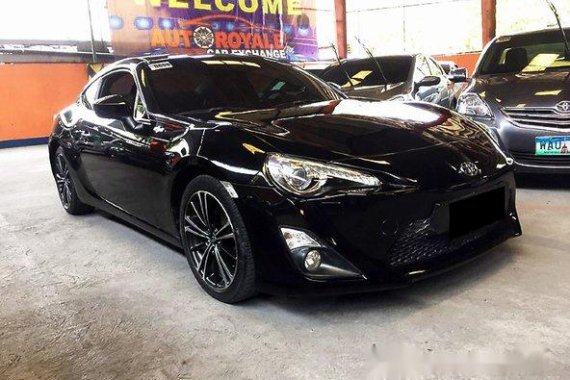 Good as new Toyota 86 2013 AT for sale