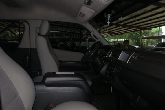 2013 Toyota Hiace Super Grandia AT