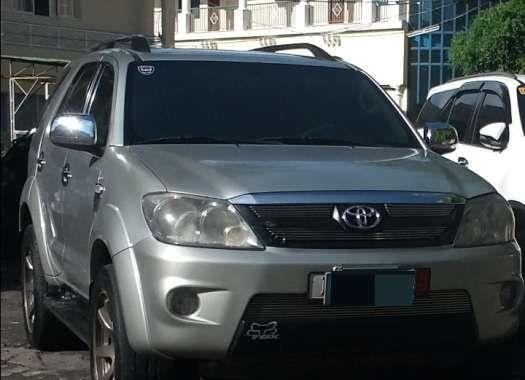 Toyota Fortuner G 2005 AT Silver For Sale 