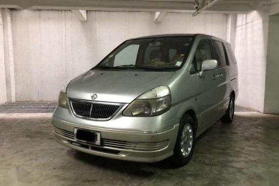 Nissan Serena 2003 AT Beige Van For Sale 