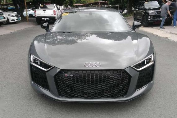 AUIDI R8 v10plus 2018 FOR SALE