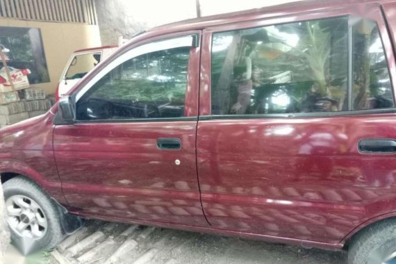 Isuzu Crosswind Red SUV for sale