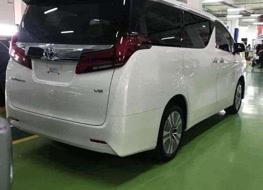 Brandnew Facelifted Toyota Alphard onhand For Sale 