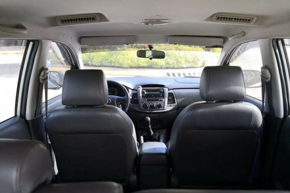 2013 Toyota Innova J MT Silver For Sale 