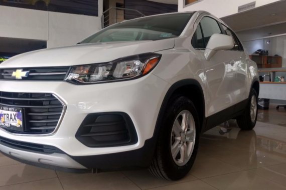 chevrolet trax 2018 white SUV For Sale 