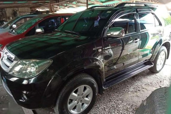 Toyota Fortuner 2005 gas automatic For Sale 