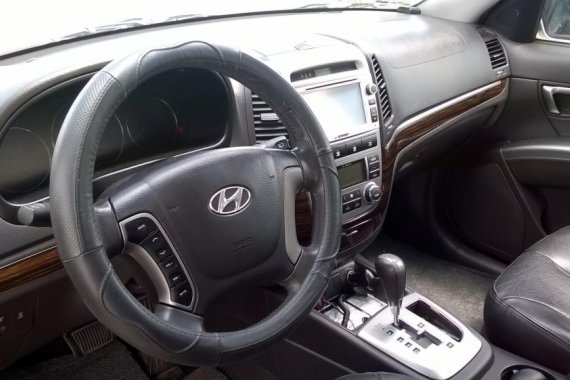 2010 Hyundai Santa Fe 7-seater 4WD Turbo-diesel For Sale 