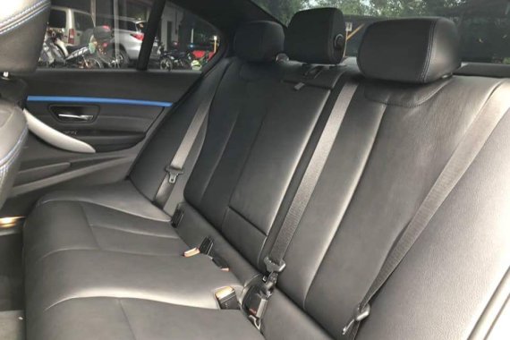 White 2018 Bmw 320D at 2600 km for sale in Pasig 