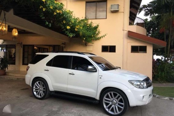 Toyota Fortuner 2009 Automatic 4x2 D4d