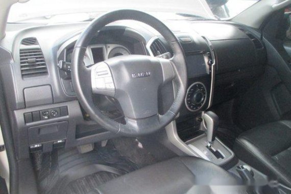 Isuzu MU-X 2015 for sale