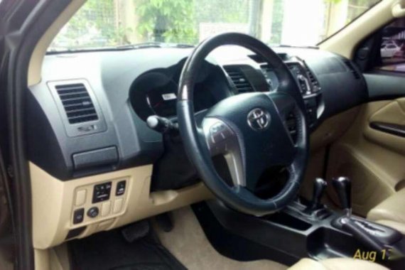 FORTUNER V 4x4 2014 for sale