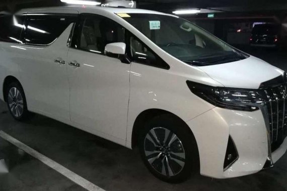 toyota alphard 2018 new look unit on hand as of now