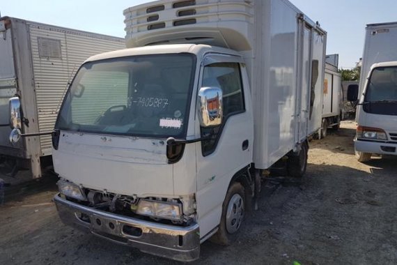 Isuzu Elf Refrigerated Van 14ft with Power Tailgate For Sale 