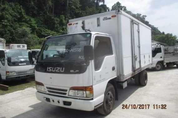 Refrigerated Van - ISUZU NKR - 14ft - Japan Surplus Truck